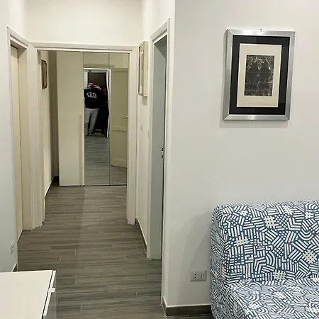 White 2 Apartment Terni